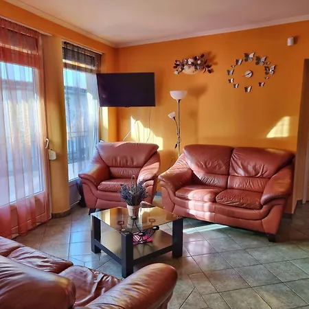 Prázdninový dům Balaton-parti Kertes Nyaralo *